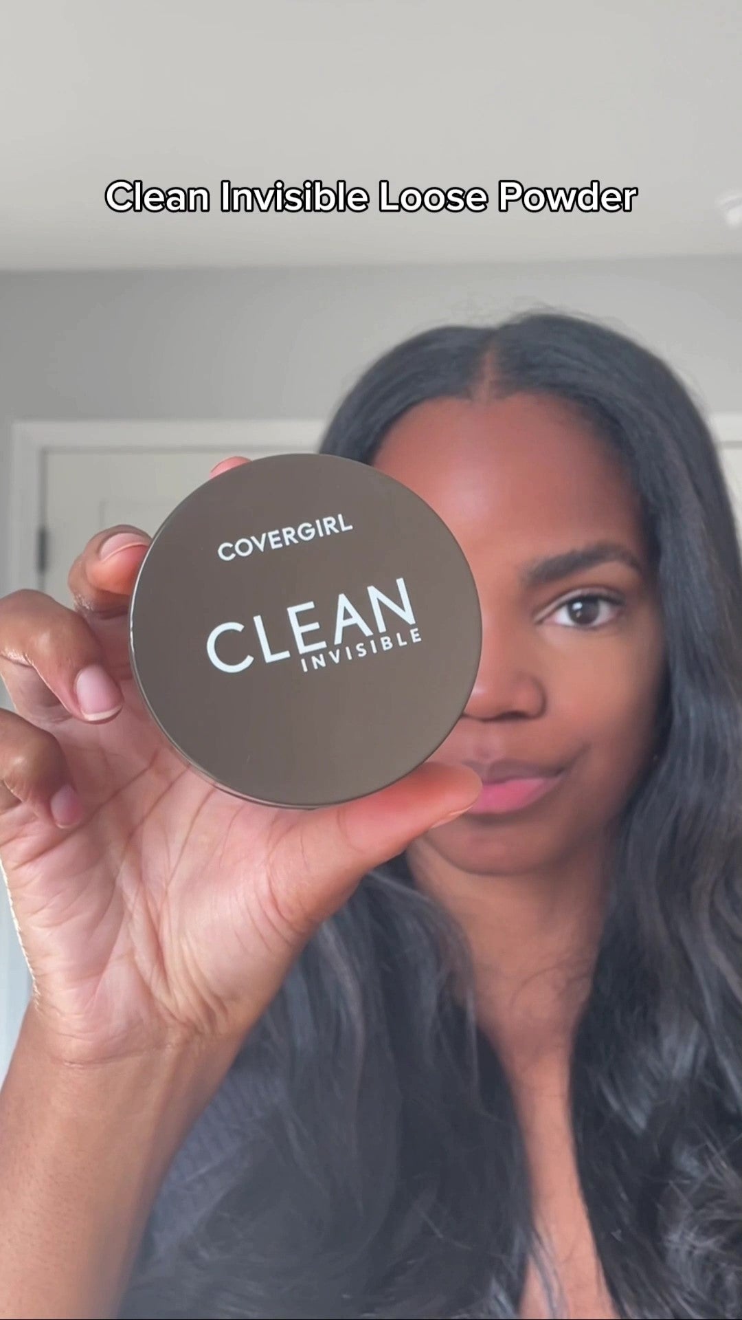 COVERGIRL Clean Invisible Loose Powder - Loose Powder, Setting Powder, Vegan Formula - Translucent Fair, 20g (0.7 oz) - Morena Vogue