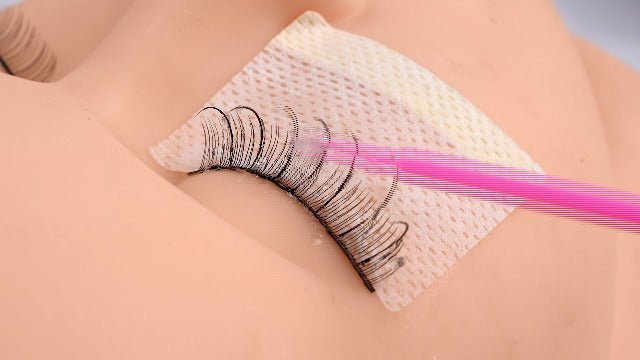 Eyelash Extension Remover 10g Lash Extension Remover Dissolves Powerful for Lash Extensions Lash Glue Remover Low Irritation for Sensitive Skin(Rose) - Morena Vogue