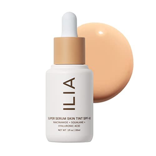 ILIA - Super Serum Skin Tint SPF 40 | Non-Comedogenic, Vegan, LIghtweight to Help Against Blue Light, Pollution while Hydrating, Smoothing, Refining (Bom Bom ST5, 1 fl oz | 30 ml) - Morena Vogue