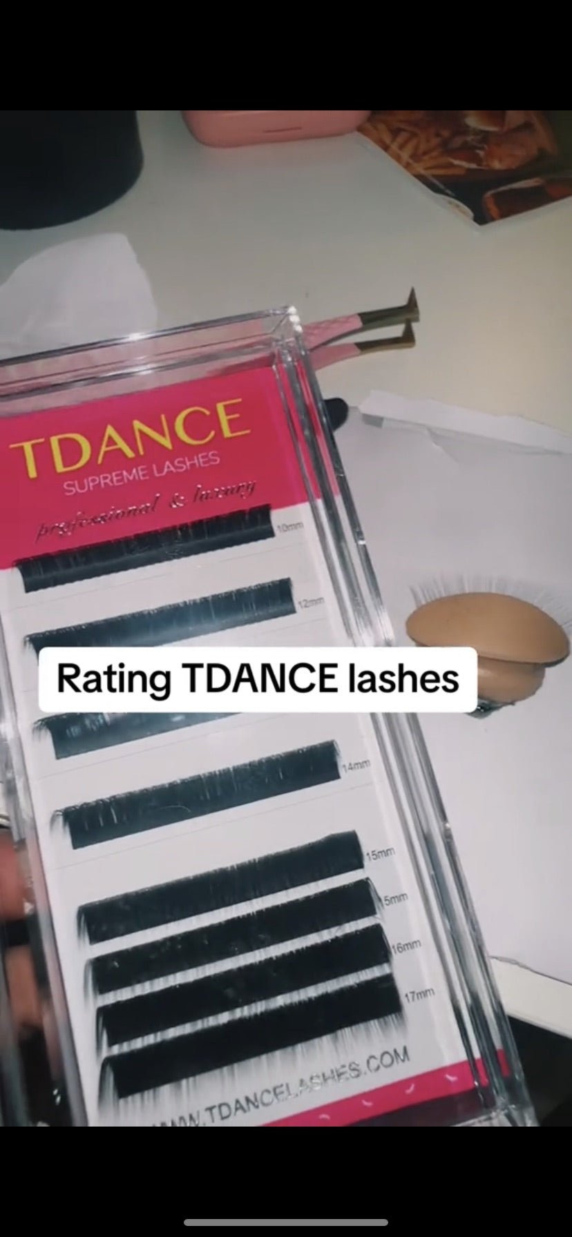 TDANCE Classic Lash Extensions Premium C CC D DD J B L Curl 0.03-0.18mm Thickness Semi Permanent Volume Eyelash Extensions Professional Salon Use Mixed 10-17mm Length In One Tray (D-0.05,10-17mm) - Morena Vogue