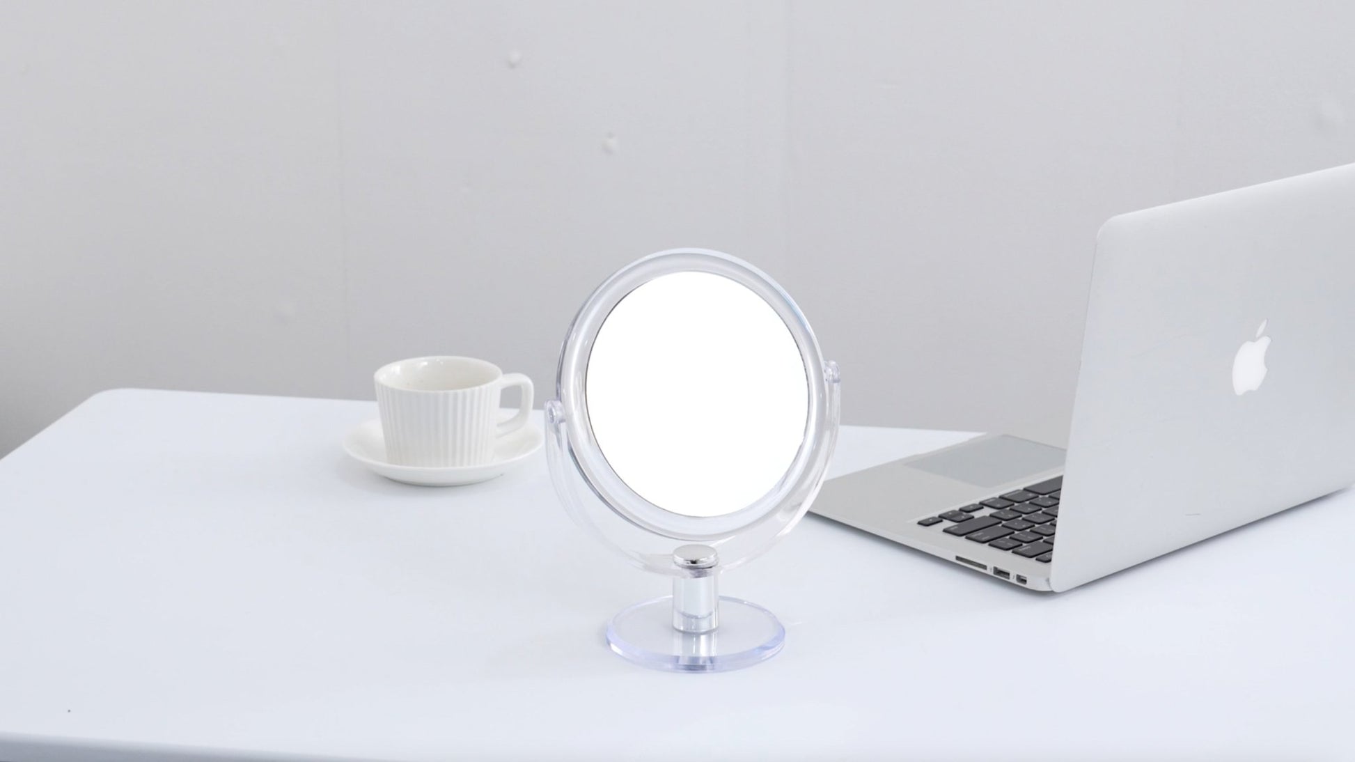 Vanity Mirror Makeup Mirror with Stand, 1X/15X Magnification Double Sided 360 Degree Swivel Magnifying Mirror, 6.25 Inch Portable Table Desk Counter top Mirror Bathroom Shaving Mirror - Morena Vogue