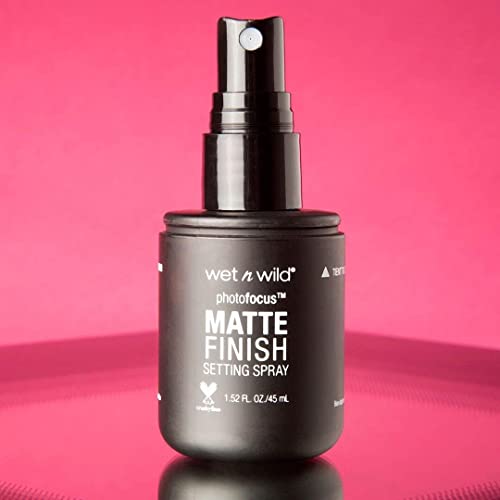 wet n wild Setting Spray Photo Focus Matte Finish Spray for Makeup | Long Lasting | Vegan | Cruelty Free Makeup Primer - Morena Vogue